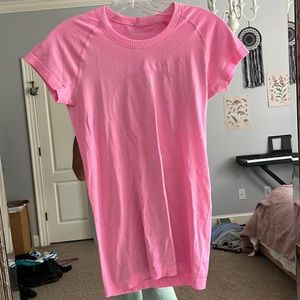Lululemon Swiftly Tech Shortsleeve Pink